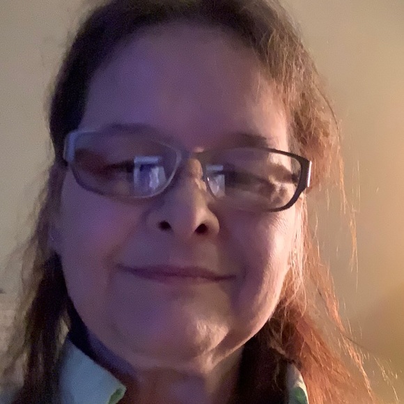 Meet your Posher, Carol - Picture 1 of 1